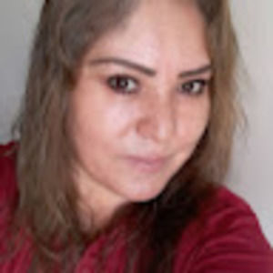 Meet your Posher, Adriana